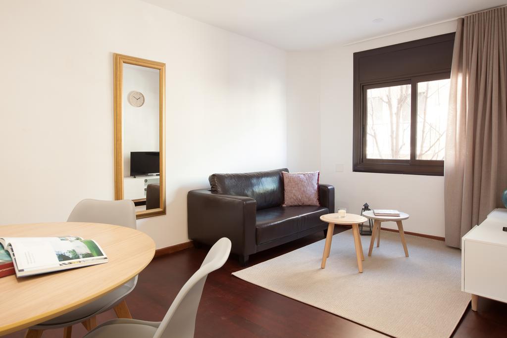 Click&Flat Europa Fira Apartments L'Hospitalet de Llobregat Exterior foto
