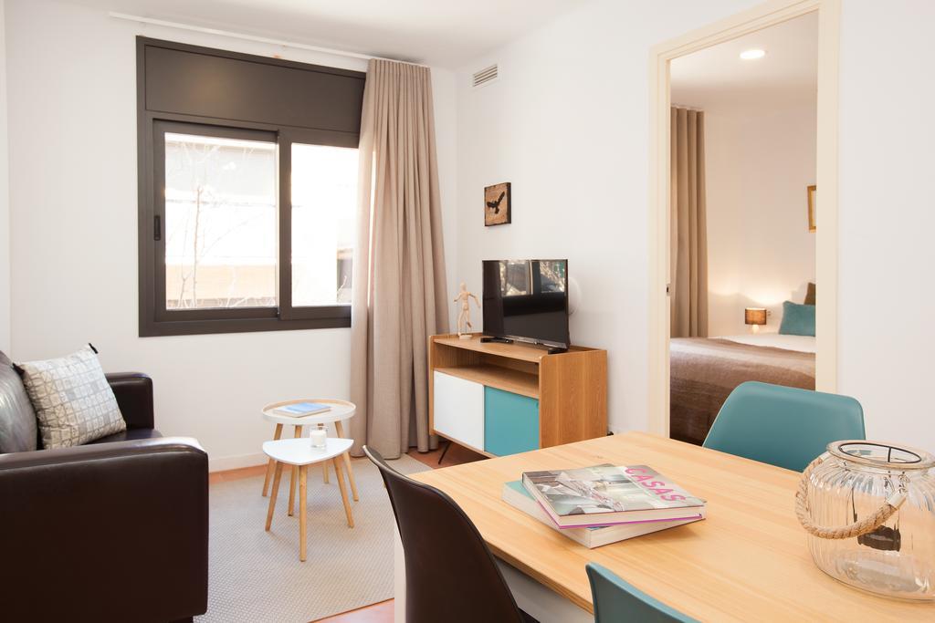 Click&Flat Europa Fira Apartments L'Hospitalet de Llobregat Exterior foto